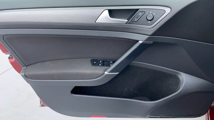 Volkswagen Golf-Driver Side Door Panels Controls