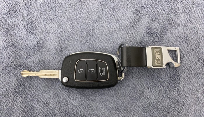 2018 Hyundai Creta E PLUS 1.6 PETROL, Petrol, Manual, 58,196 km, Lock system - Dork lock functional only from remote key