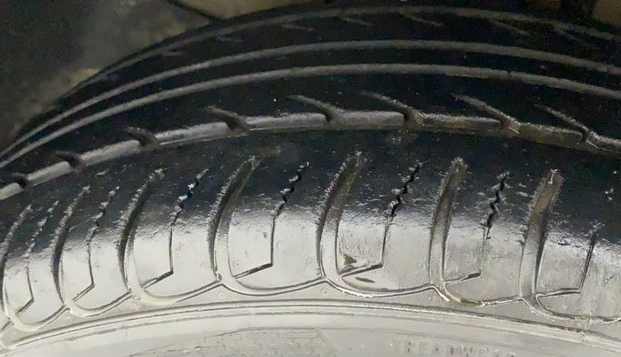 2018 Hyundai Creta E PLUS 1.6 PETROL, Petrol, Manual, 58,196 km, Left Front Tyre Tread