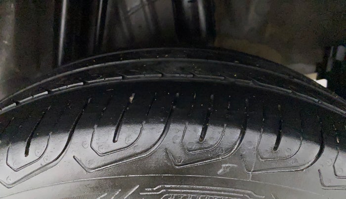2018 Honda City 1.5L I-VTEC V MT, CNG, Manual, 1,11,569 km, Left Rear Tyre Tread