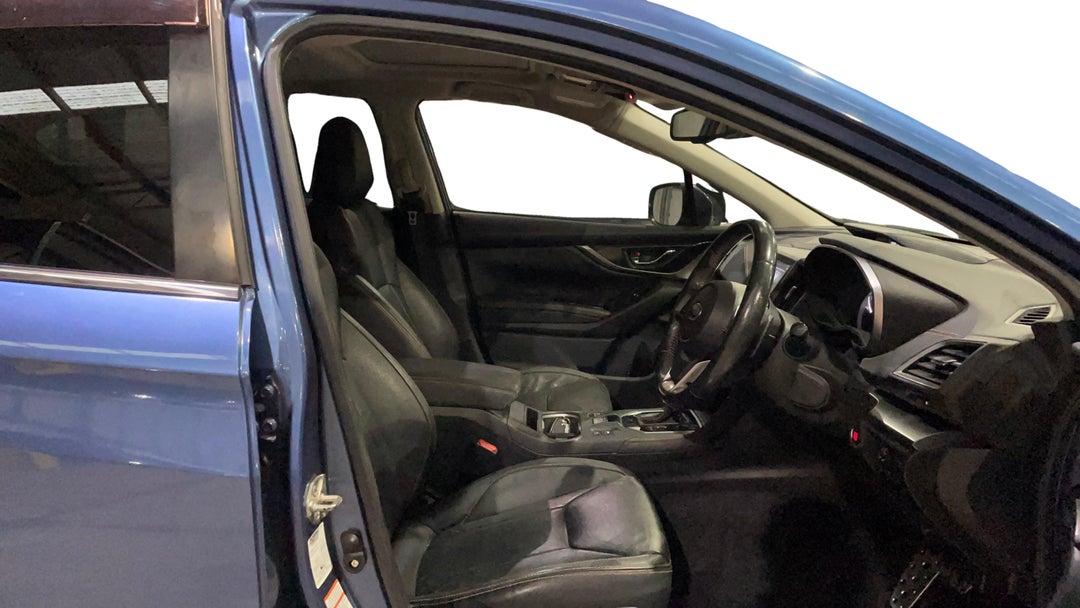 2017 Subaru XV 2.0i-s, Automatic, 109391 km, Right Side Front Door Cabin View