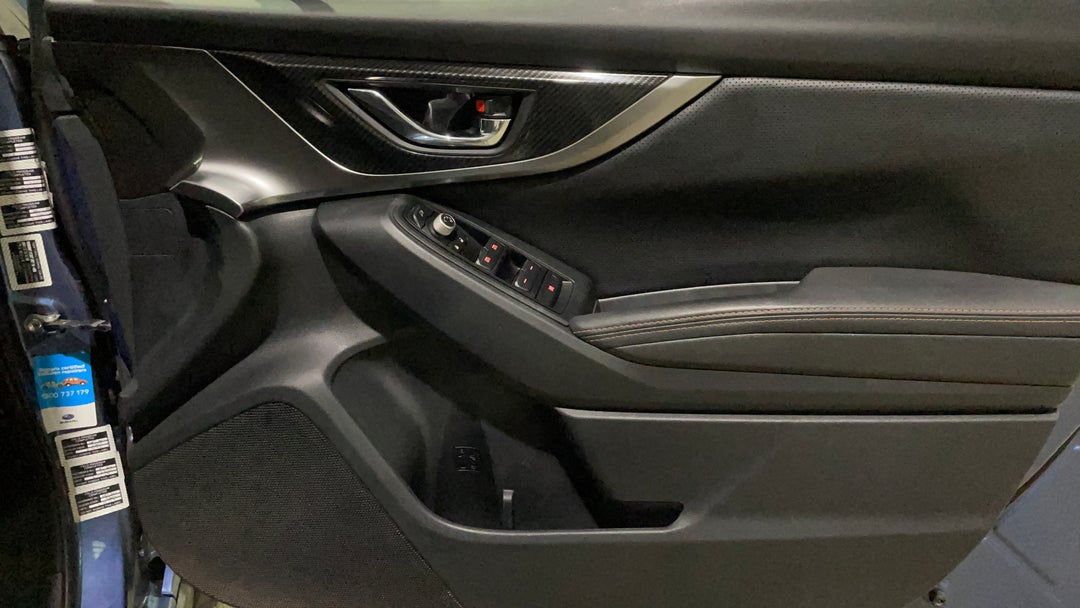 2017 Subaru XV 2.0i-s, Automatic, 109391 km, Speaker View