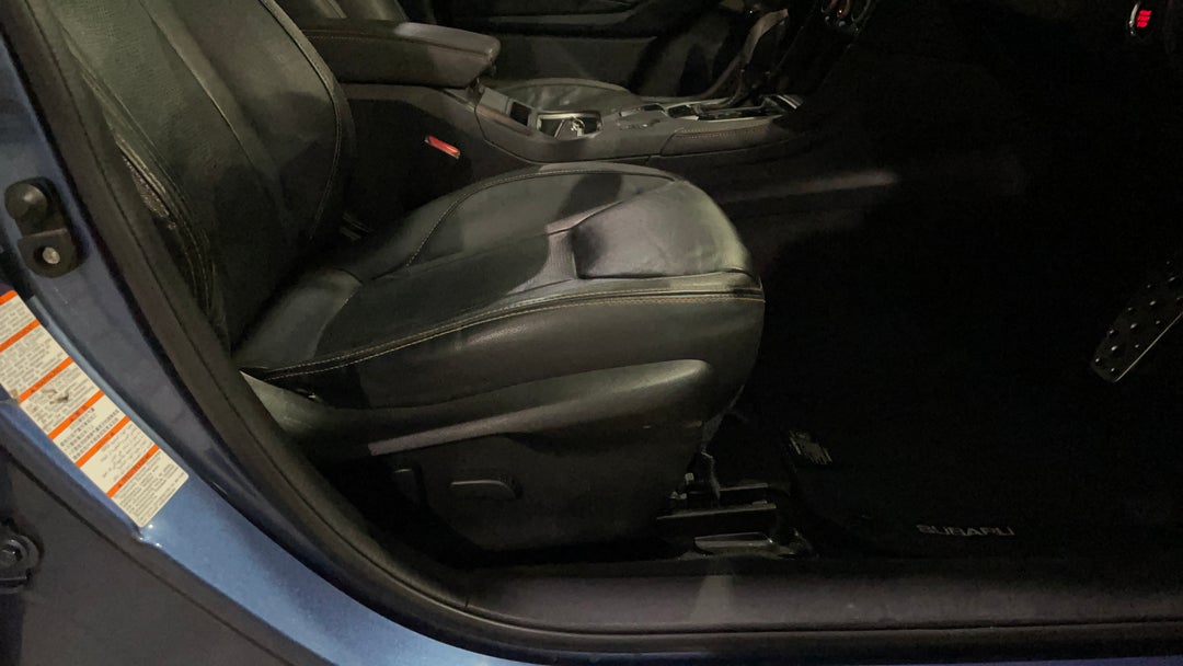 2017 Subaru XV 2.0i-s, Automatic, 109391 km, Drivers Side Adjustment Panel