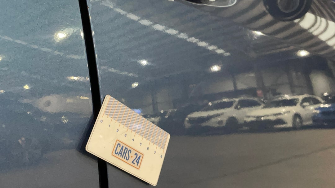 2017 Subaru XV 2.0i-s, Automatic, 109391 km, Doors Front RHS Dent