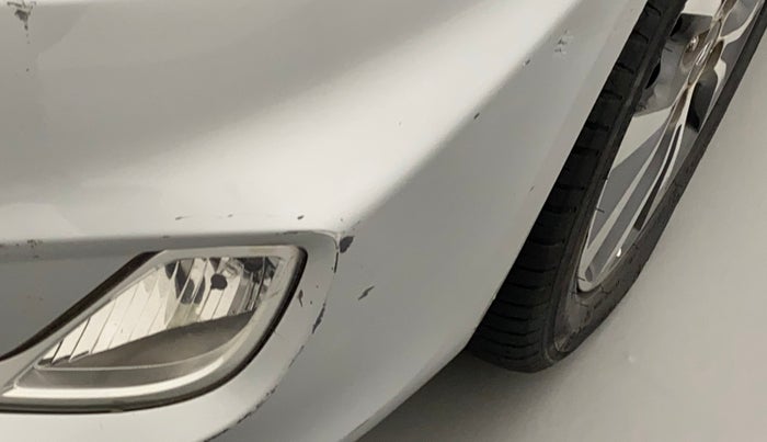 2014 Hyundai Verna FLUIDIC 1.6 CRDI SX, Diesel, Manual, 57,182 km, Front bumper - Minor scratches