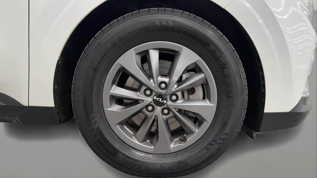 2022 Kia Carnival S, Automatic, 85981 km, Right Front Wheel