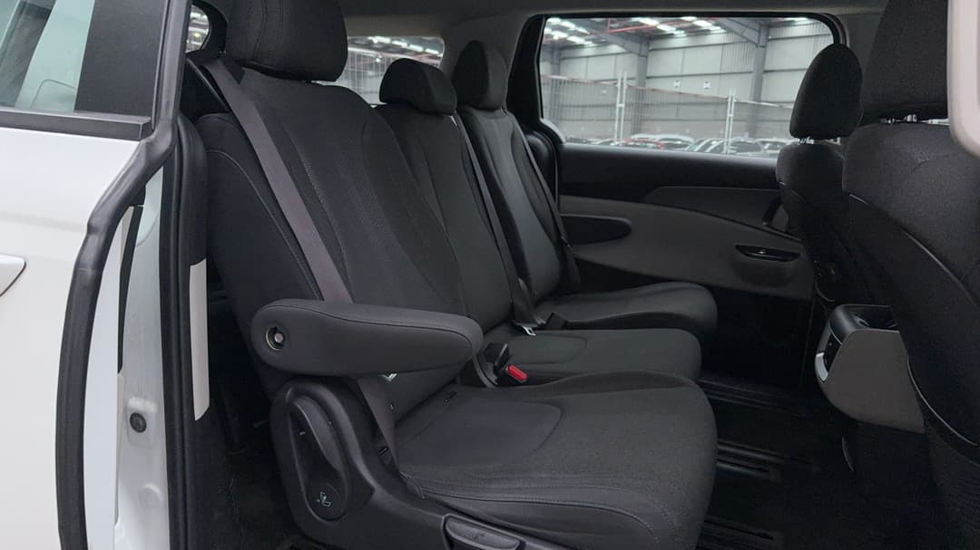 2022 Kia Carnival S, Automatic, 85981 km, Right Side Rear Door Cabin View