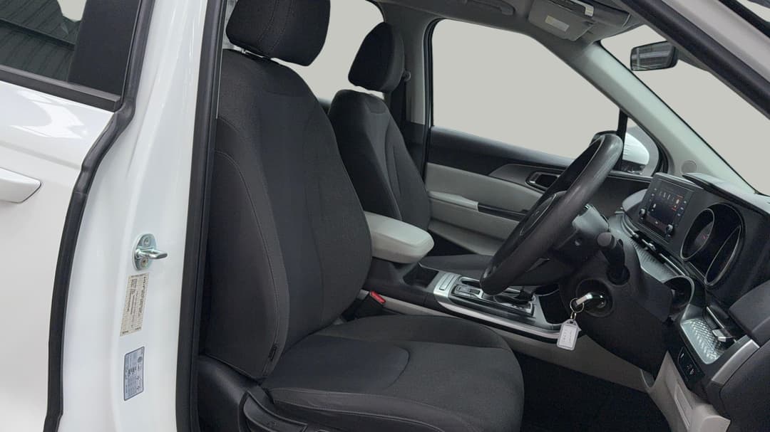 2022 Kia Carnival S, Automatic, 85981 km, Right Side Front Door Cabin View