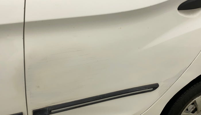2016 Hyundai Eon SPORTZ, Petrol, Manual, 56,431 km, Rear left door - Paint has faded