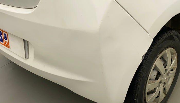 2016 Hyundai Eon SPORTZ, Petrol, Manual, 56,431 km, Rear bumper - Minor scratches