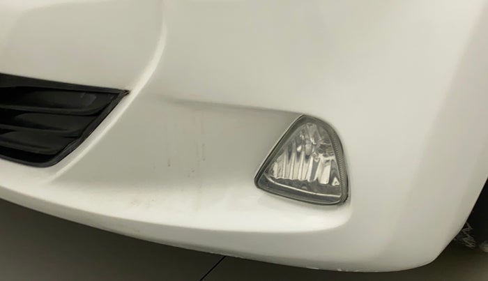 2016 Hyundai Eon SPORTZ, Petrol, Manual, 56,431 km, Left fog light - Not working