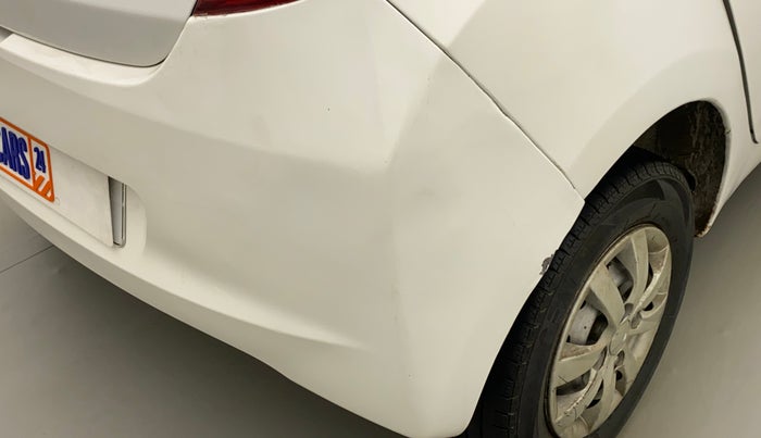 2016 Hyundai Eon SPORTZ, Petrol, Manual, 56,431 km, Rear bumper - Minor damage