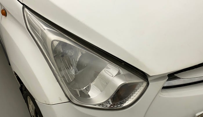 2016 Hyundai Eon SPORTZ, Petrol, Manual, 56,431 km, Right headlight - Minor scratches