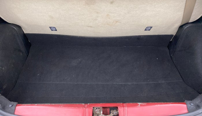 2018 Toyota Etios Liva V DUAL TONE, Petrol, Manual, 49,851 km, Boot Inside