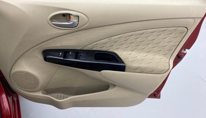 2018 Toyota Etios Liva V DUAL TONE, Petrol, Manual, 49,851 km, Driver Side Door Panels Control