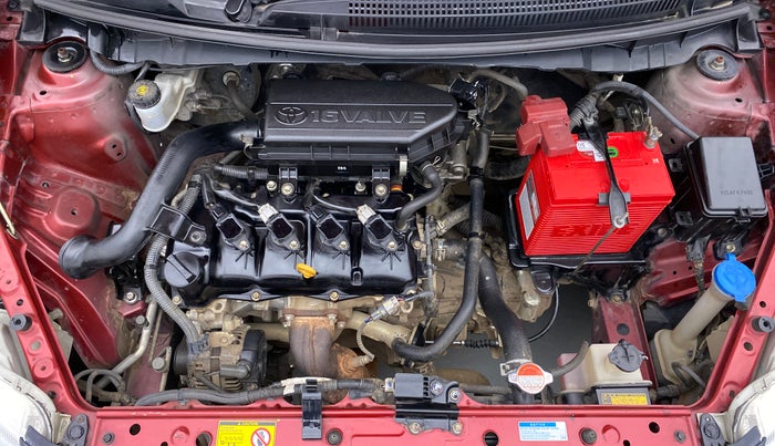 2018 Toyota Etios Liva V DUAL TONE, Petrol, Manual, 49,851 km, Open Bonet