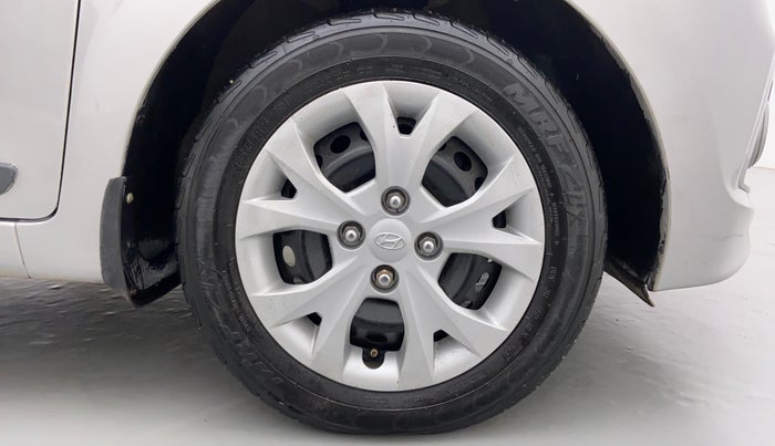 2015 Hyundai Grand i10 SPORTZ 1.1 CRDI, Diesel, Manual, 47,626 km, Right Front Wheel