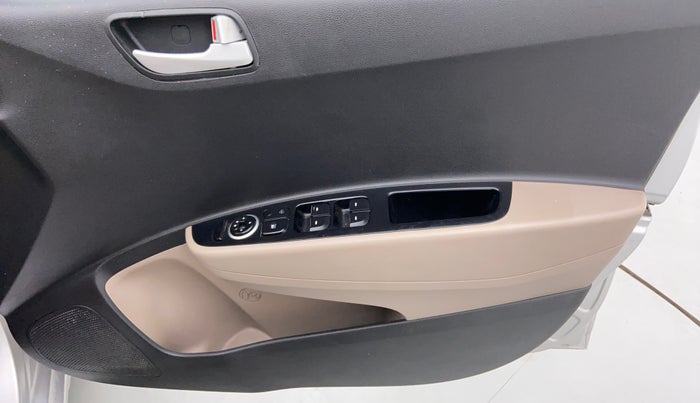 2015 Hyundai Grand i10 SPORTZ 1.1 CRDI, Diesel, Manual, 47,626 km, Driver Side Door Panels Control