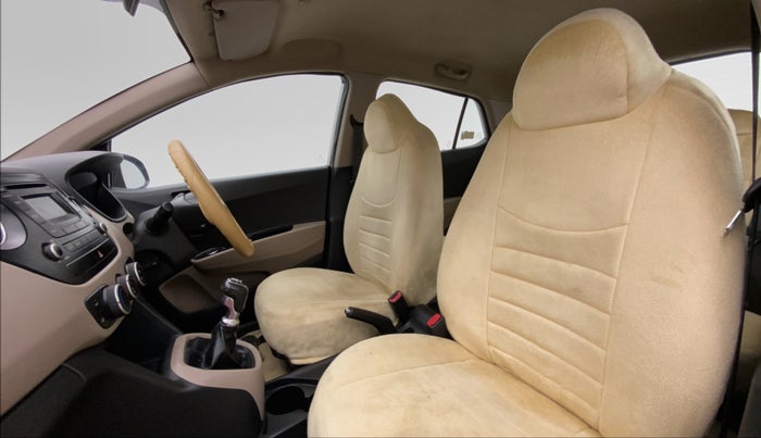 2015 Hyundai Grand i10 SPORTZ 1.1 CRDI, Diesel, Manual, 47,626 km, Right Side Front Door Cabin