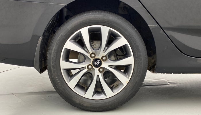 2016 Hyundai Verna FLUIDIC 1.6 SX VTVT, Petrol, Manual, 31,533 km, Right Rear Wheel