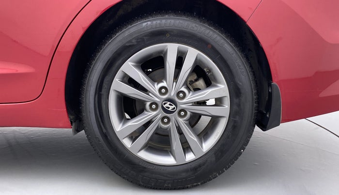 2017 Hyundai New Elantra 2.0 SX (O) MT, Petrol, Manual, 85,727 km, Left Rear Wheel