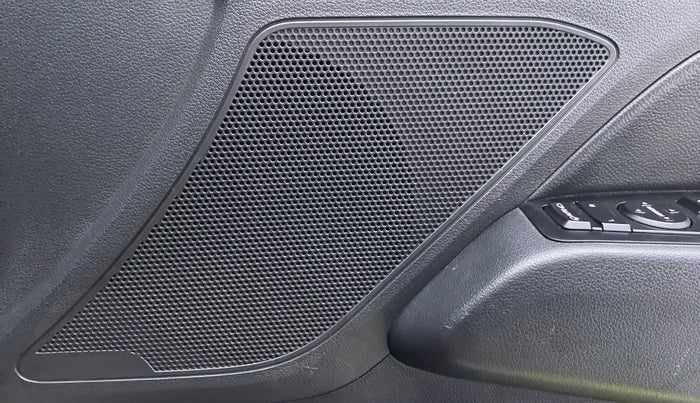 2017 Hyundai New Elantra 2.0 SX (O) MT, Petrol, Manual, 85,727 km, Speaker