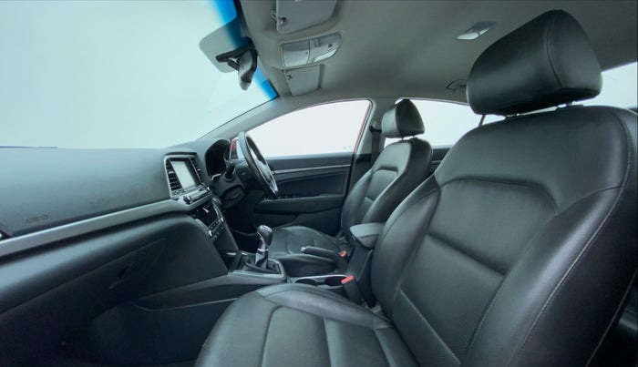2017 Hyundai New Elantra 2.0 SX (O) MT, Petrol, Manual, 85,727 km, Right Side Front Door Cabin