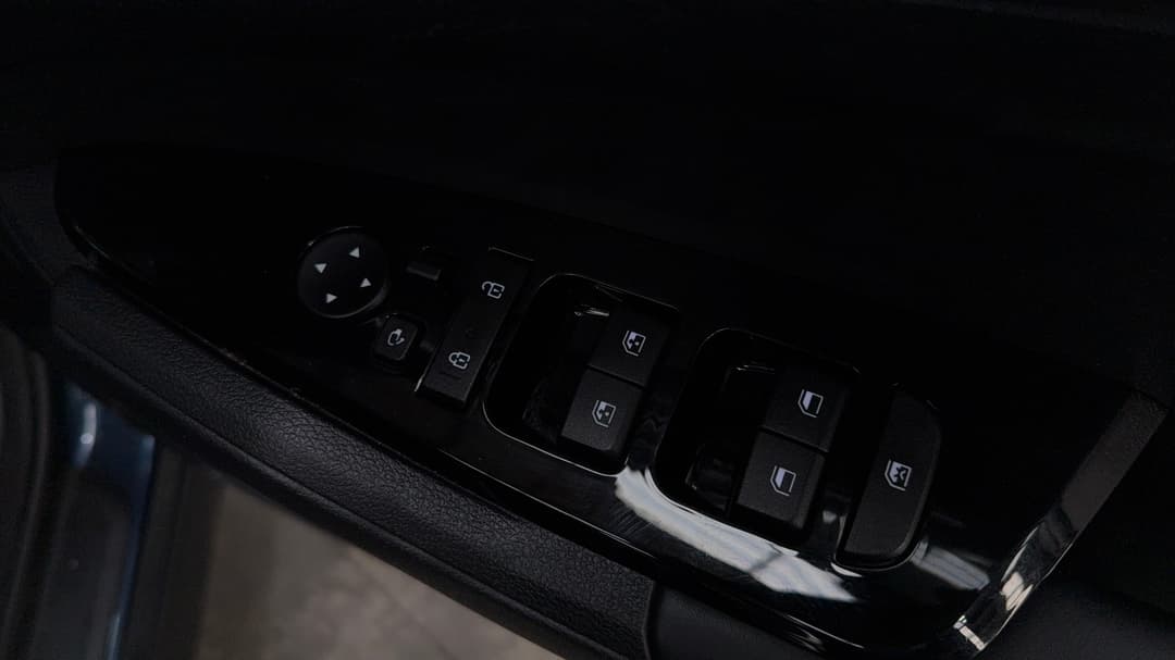 2022 Kia Sportage Sx (FWD), Automatic, 61897 km, Drivers Side Door Panel Controls