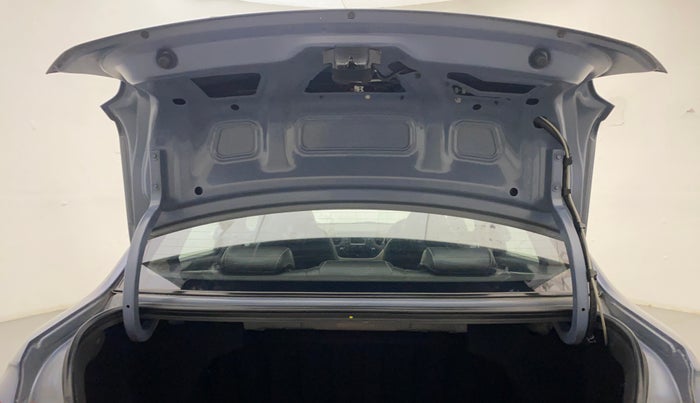2015 Hyundai Xcent SX 1.2, Petrol, Manual, 64,152 km, Boot Door Open