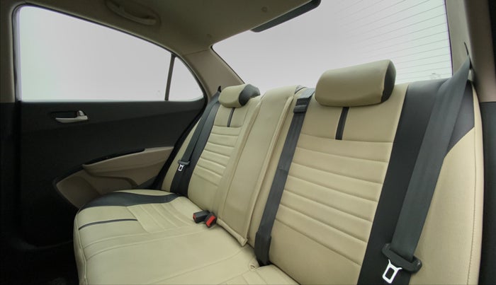2014 Hyundai Xcent SX 1.2 OPT, Petrol, Manual, 62,523 km, Right Side Rear Door Cabin