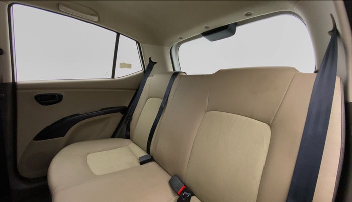 2014 Hyundai i10 MAGNA 1.1 IRDE2, Petrol, Manual, 14,201 km, Right Side Rear Door Cabin
