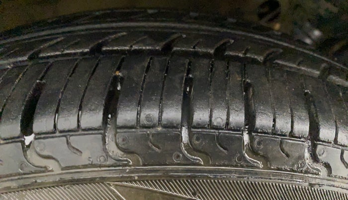 2019 Maruti New Wagon-R LXI CNG (O) 1.0, CNG, Manual, 60,155 km, Right Rear Tyre Tread