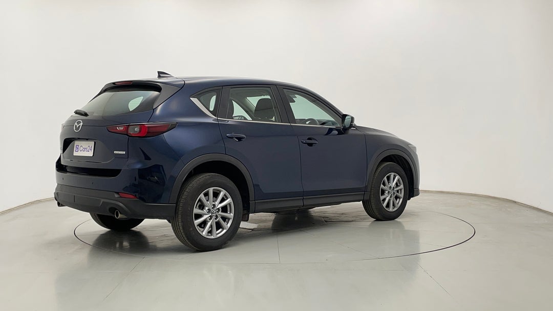 Right Back Diagonal (45- Degree) View