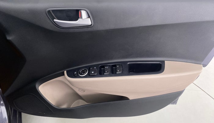 2018 Hyundai Grand i10 SPORTZ AT 1.2 KAPPA VTVT, Petrol, Automatic, 42,433 km, Driver Side Door Panels Control