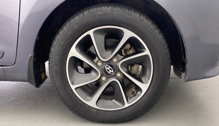 2018 Hyundai Grand i10 SPORTZ AT 1.2 KAPPA VTVT, Petrol, Automatic, 42,433 km, Right Front Wheel