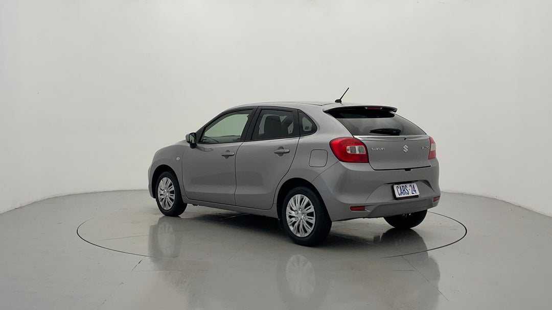 Left Back Diagonal (45- Degree) View