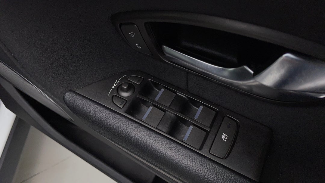 Drivers Side Door Panel Controls