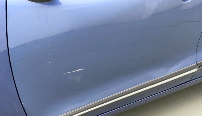 2018 Maruti Baleno ALPHA DIESEL 1.3, Diesel, Manual, 89,607 km, Front passenger door - Minor scratches