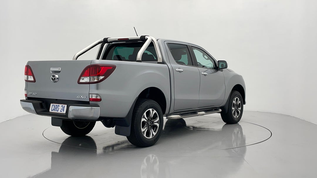 Right Back Diagonal (45- Degree) View