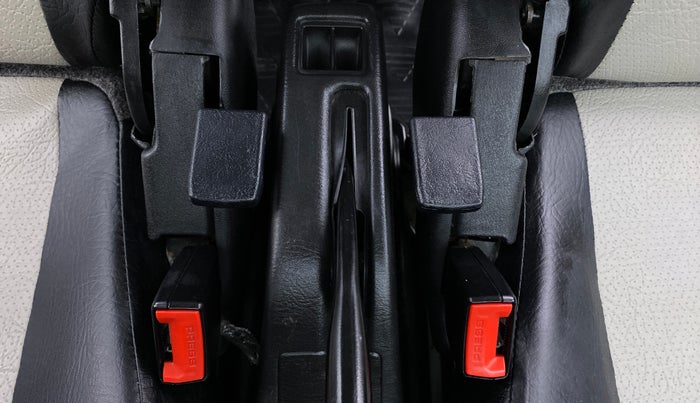 2018 Maruti Eeco 5 STR WITH AC PLUSHTR, Petrol, Manual, 22,232 km, Driver Side Adjustment Panel