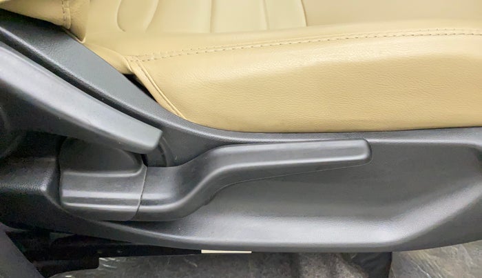 2022 Honda Amaze 1.2L I-VTEC VX, Petrol, Manual, 26,559 km, Driver Side Adjustment Panel