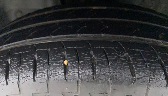 2018 Maruti IGNIS DELTA 1.2 K12, Petrol, Manual, 3,401 km, Left Front Tyre Tread
