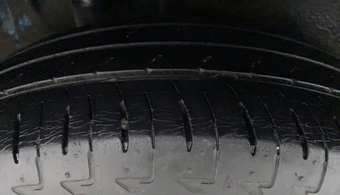 2018 Maruti IGNIS DELTA 1.2 K12, Petrol, Manual, 3,401 km, Right Rear Tyre Tread