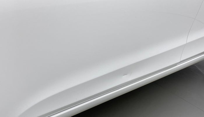2020 Hyundai Elite i20 1.2 SPORTS PLUS VTVT, Petrol, Manual, 35,013 km, Front passenger door - Slightly dented