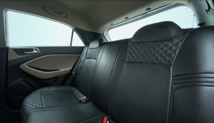 2020 Hyundai Elite i20 1.2 SPORTS PLUS VTVT, Petrol, Manual, 35,013 km, Right Side Rear Door Cabin