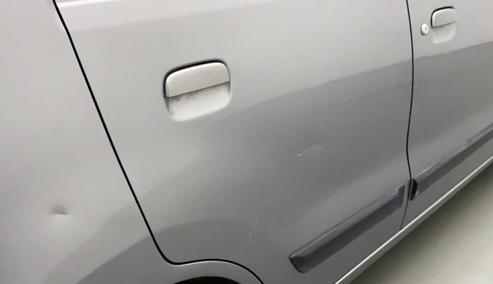 2017 Maruti Wagon R 1.0 VXI (O) AMT, CNG, Automatic, 66,873 km, Right rear door - Slightly dented