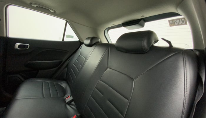 2020 Hyundai VENUE SX 1.0 TURBO, Petrol, Manual, 44,027 km, Right Side Rear Door Cabin