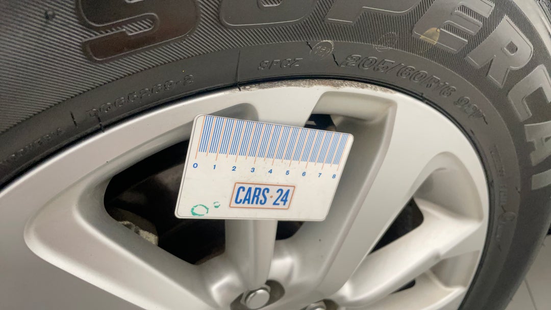 Wheels Rim Front LHS Scuff