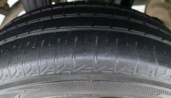 2017 Maruti Alto K10 VXI P, Petrol, Manual, 44,424 km, Right Rear Tyre Tread