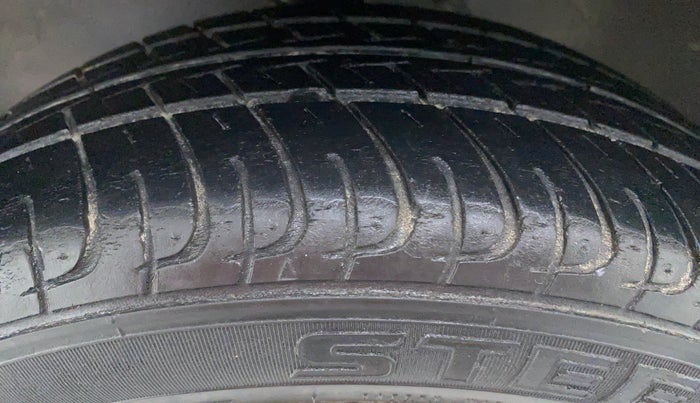 2017 Maruti Alto K10 VXI P, Petrol, Manual, 44,424 km, Left Front Tyre Tread
